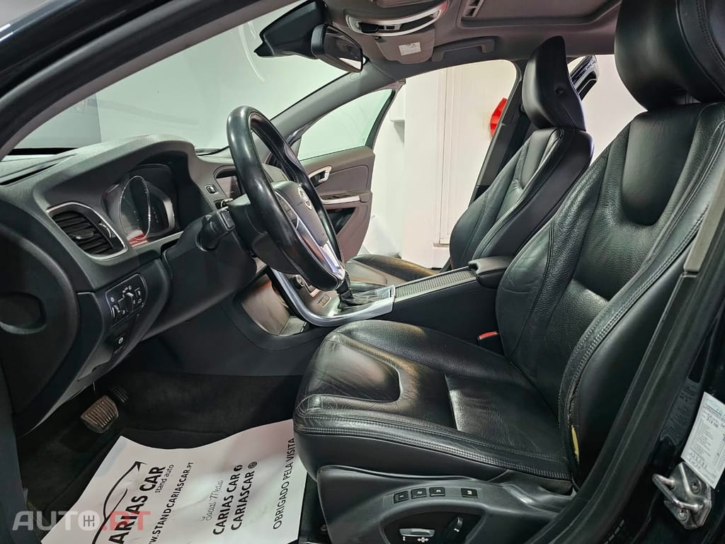 Volvo V60 2.4 D6 Summum AWD Phev