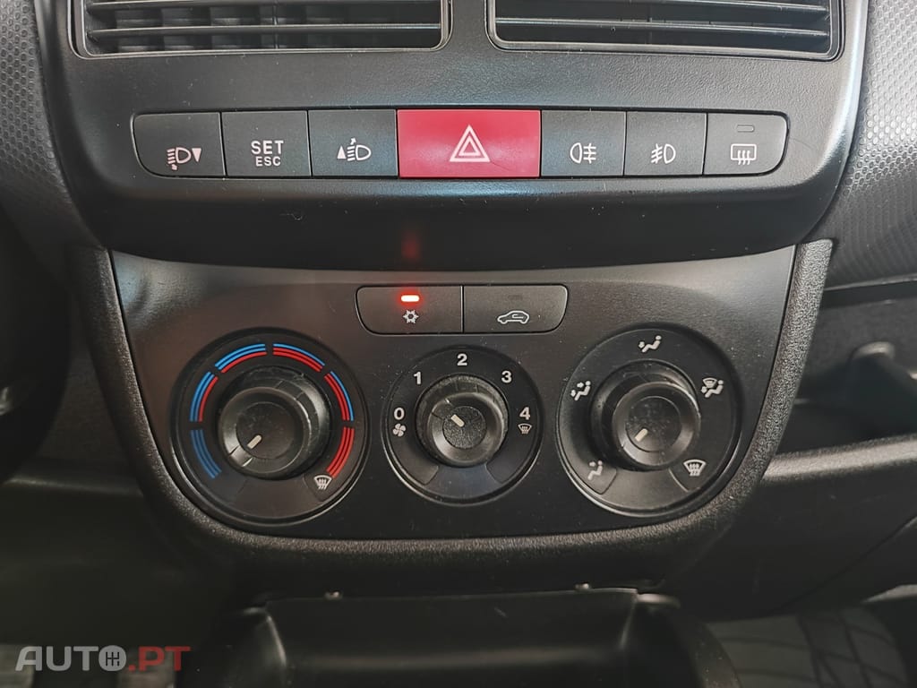 Fiat Doblo 1.6 M-Jet 7L Start&Stop