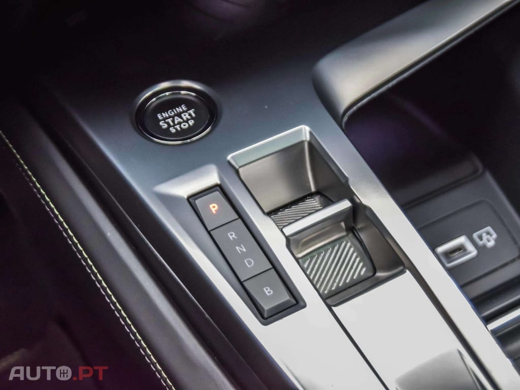 Peugeot 408 1.6 Hybrid GT e-EAT8