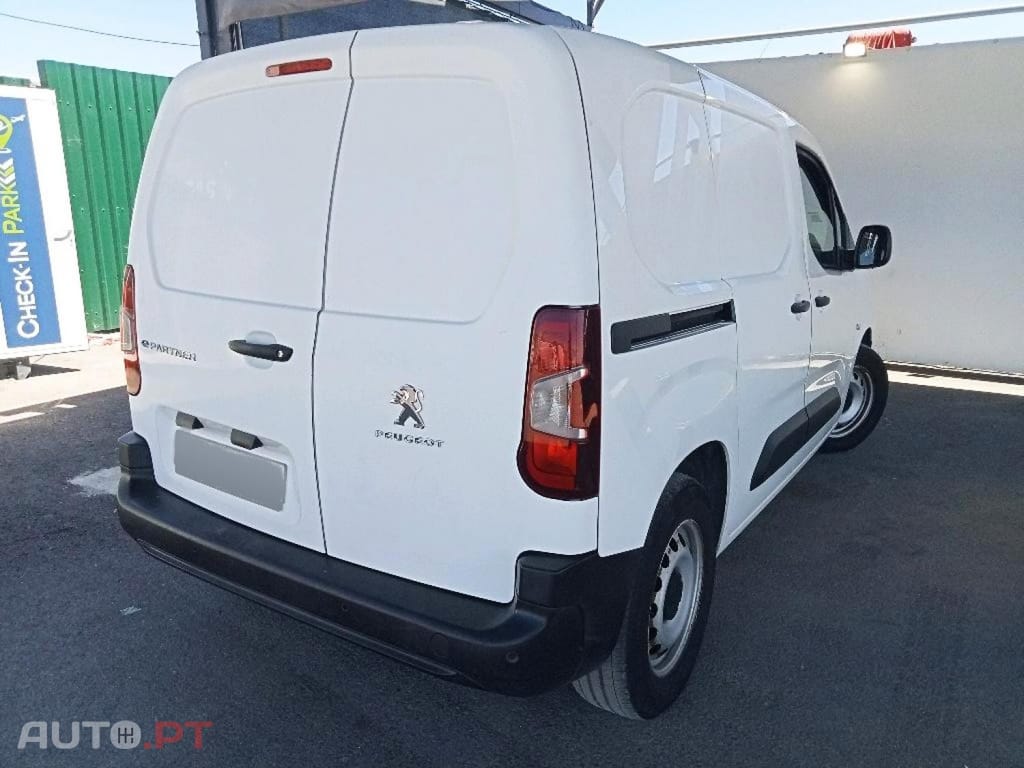 Peugeot Partner e-Partner 50 kWh Premium Standard - IVA Dedutível