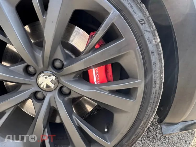 Peugeot 208 1.6 e-THP GTi by Sport