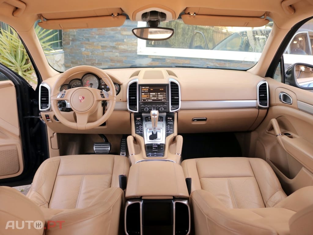 Porsche Cayenne S Hybrid