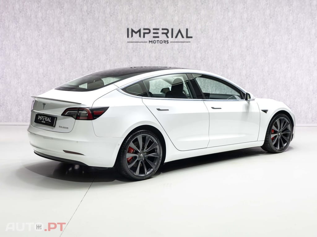 Tesla Model 3 AWD Dual Motor Performance