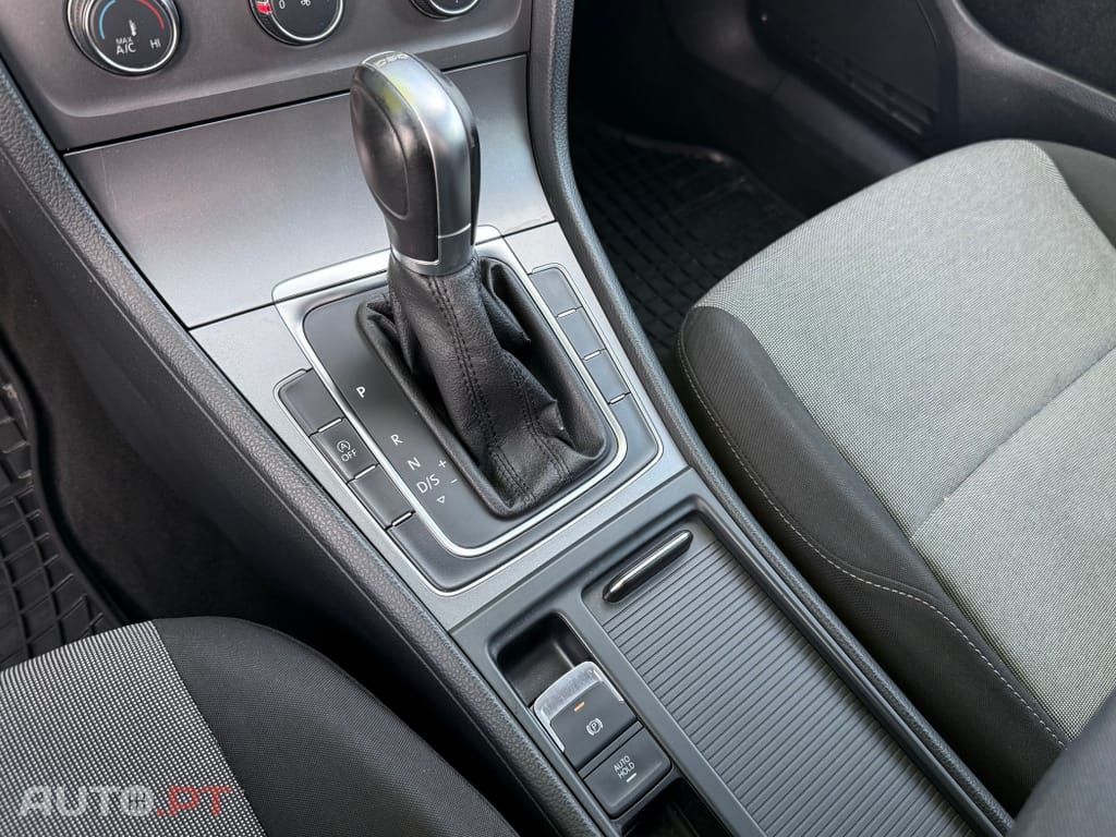 Volkswagen Golf 1.6 TDi Trendline DSG