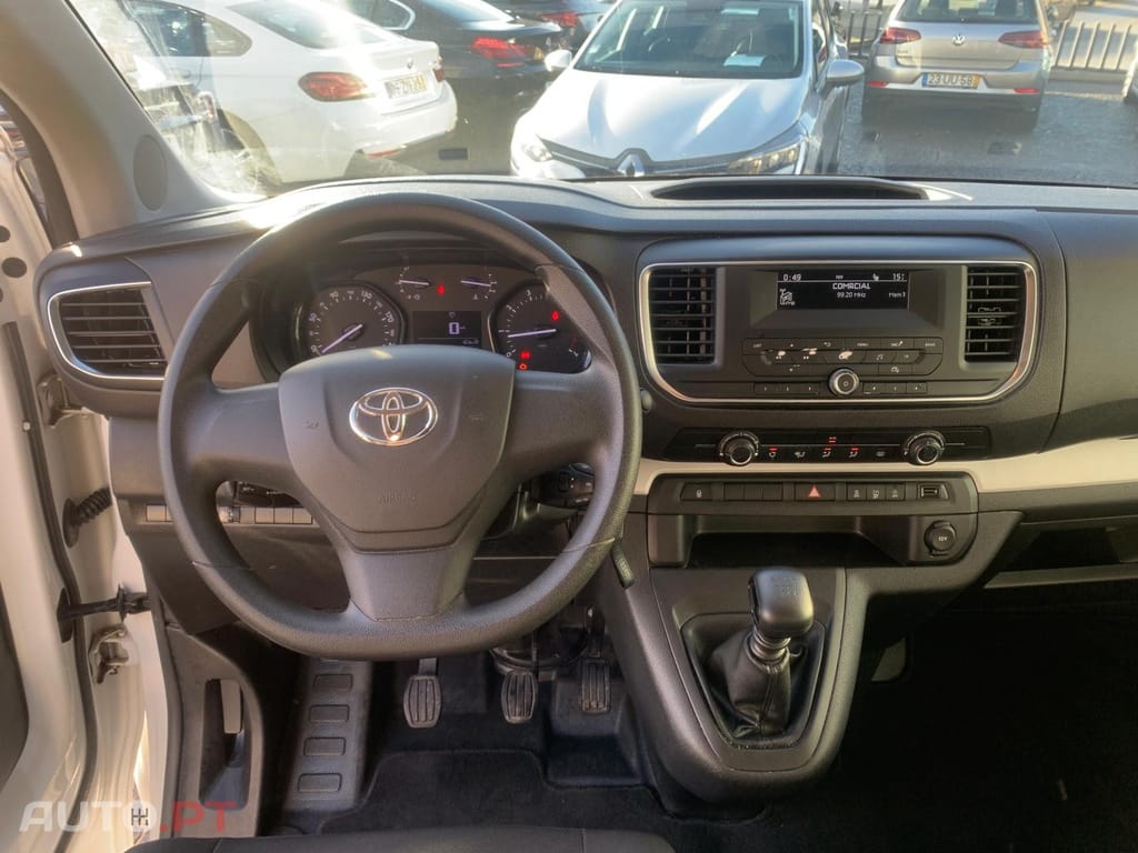 Toyota Proace 1.5 D-4D L1 Porta Traseira Basculante