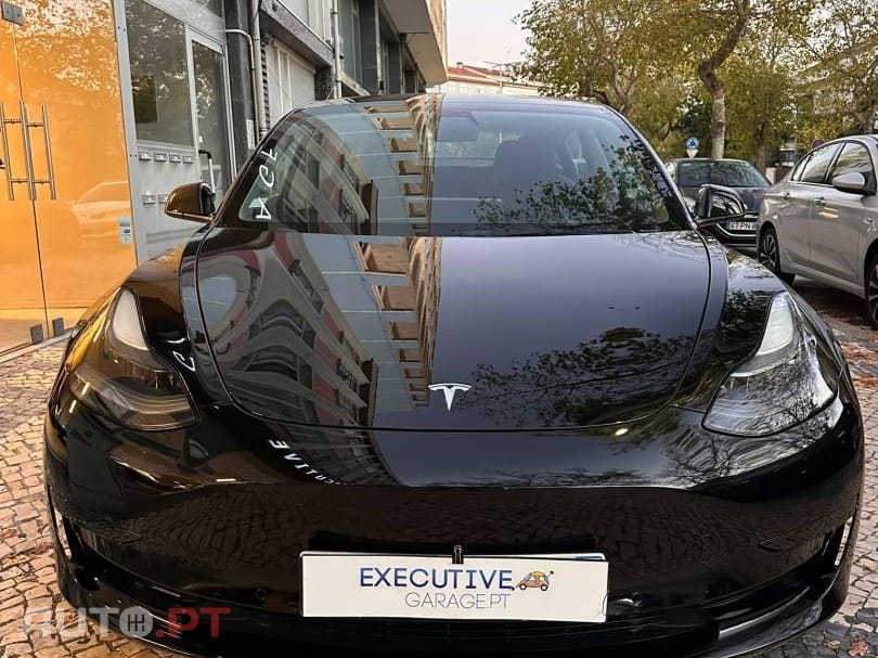 Tesla Model 3 Tração Traseira