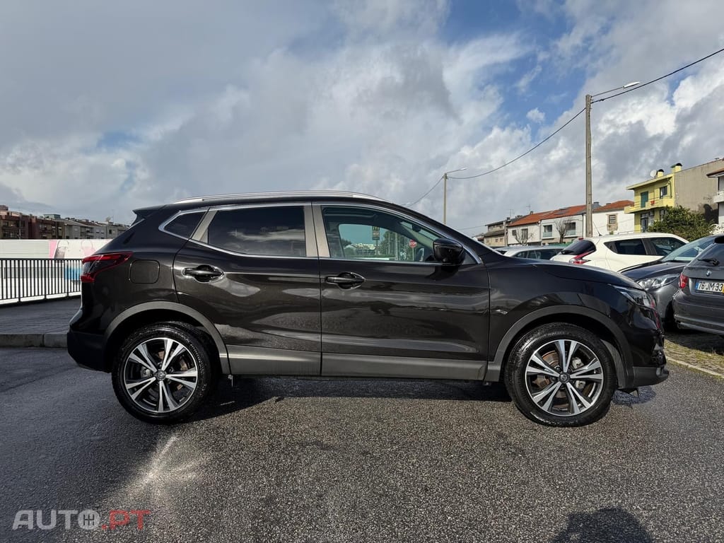Nissan Qashqai 1.5 dCi N-Connecta 18