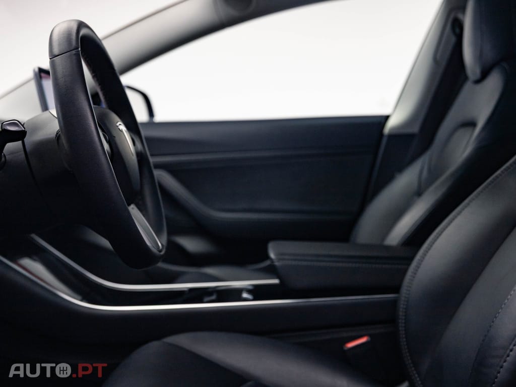 Tesla Model 3 Standard RWD Plus