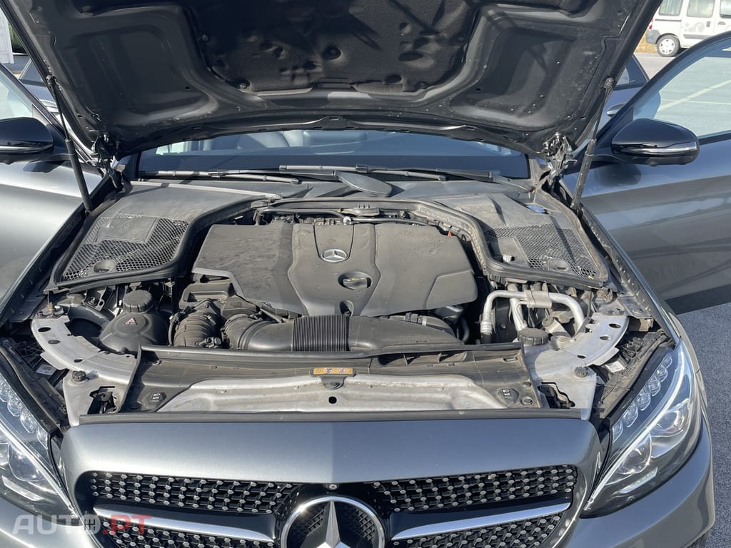 Mercedes-Benz C 220 AMG