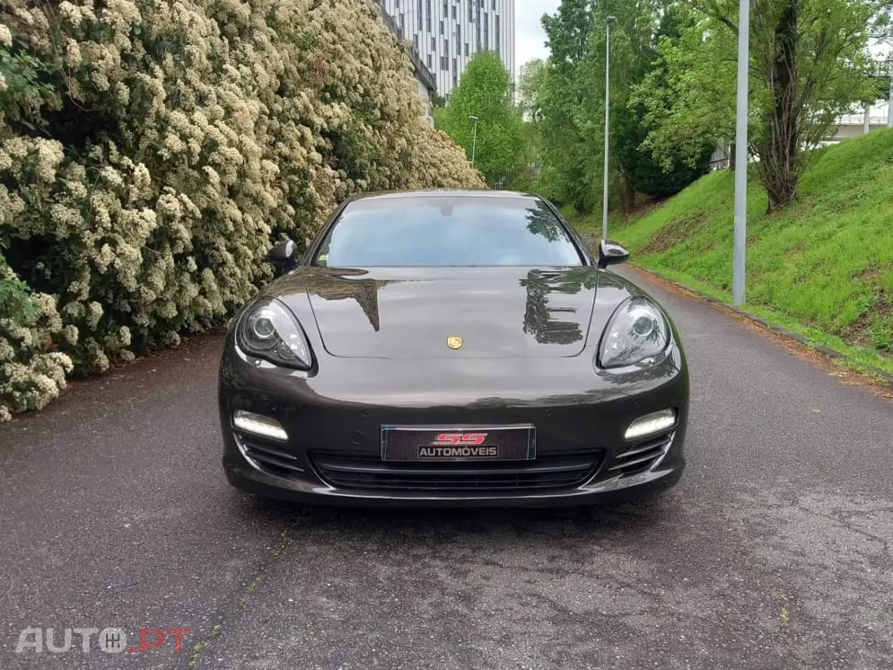 Porsche Panamera Platinum Edition