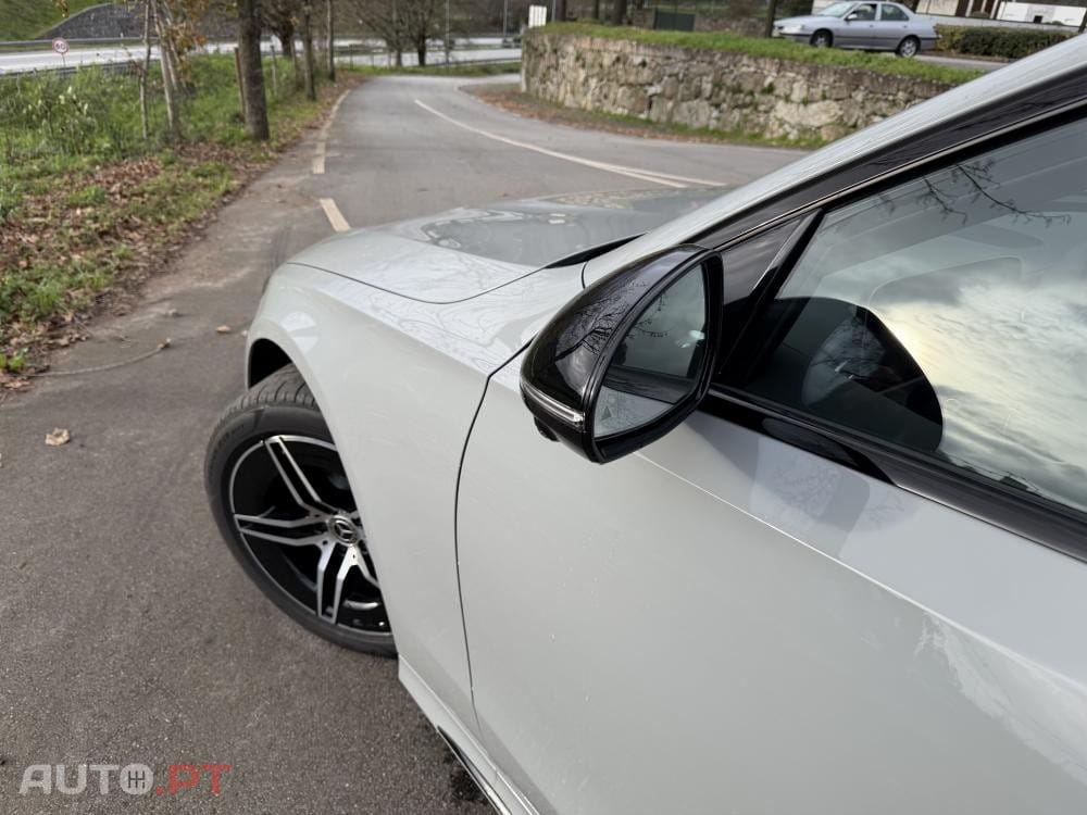 Mercedes-Benz E 300 e AMG Line