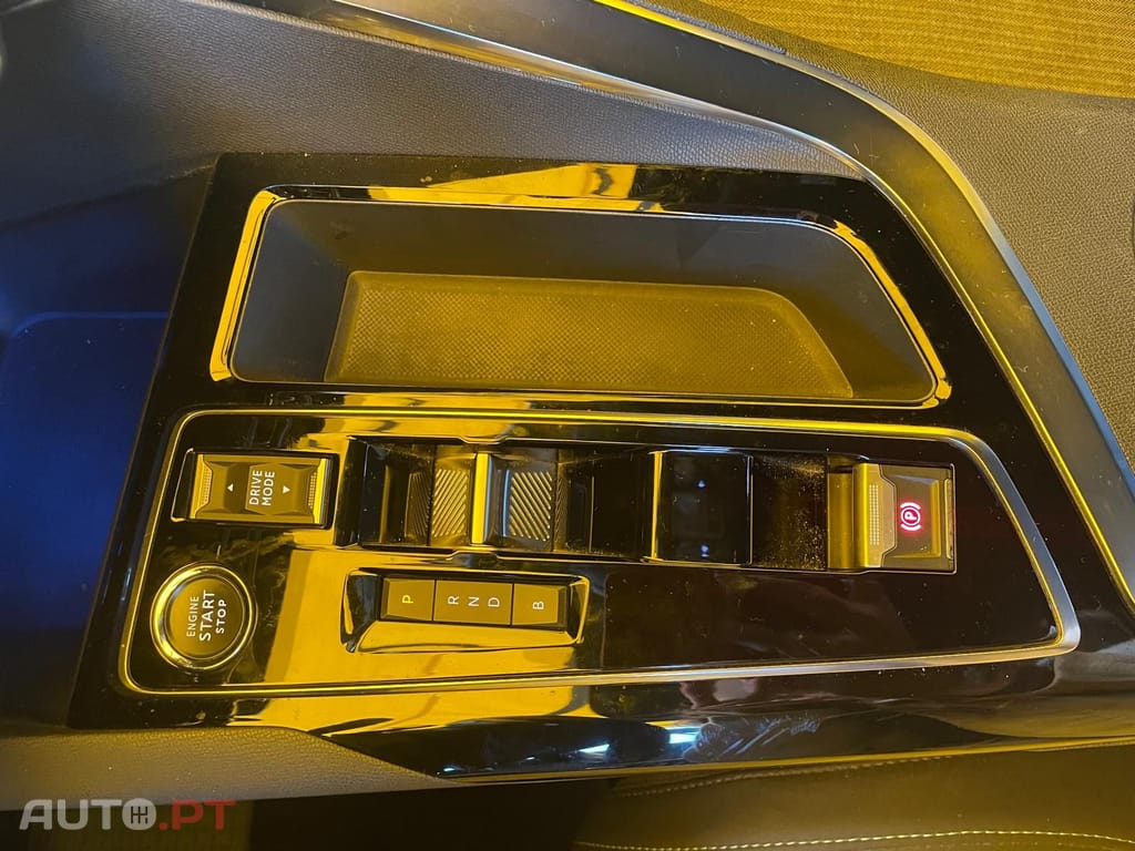 Peugeot 3008 1.6 Hybrid  Allure Pack