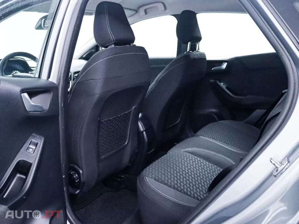 Ford Puma 1.0 EcoBoost Hybrid Aut. TITANIUM DESIGN — fotografia 10