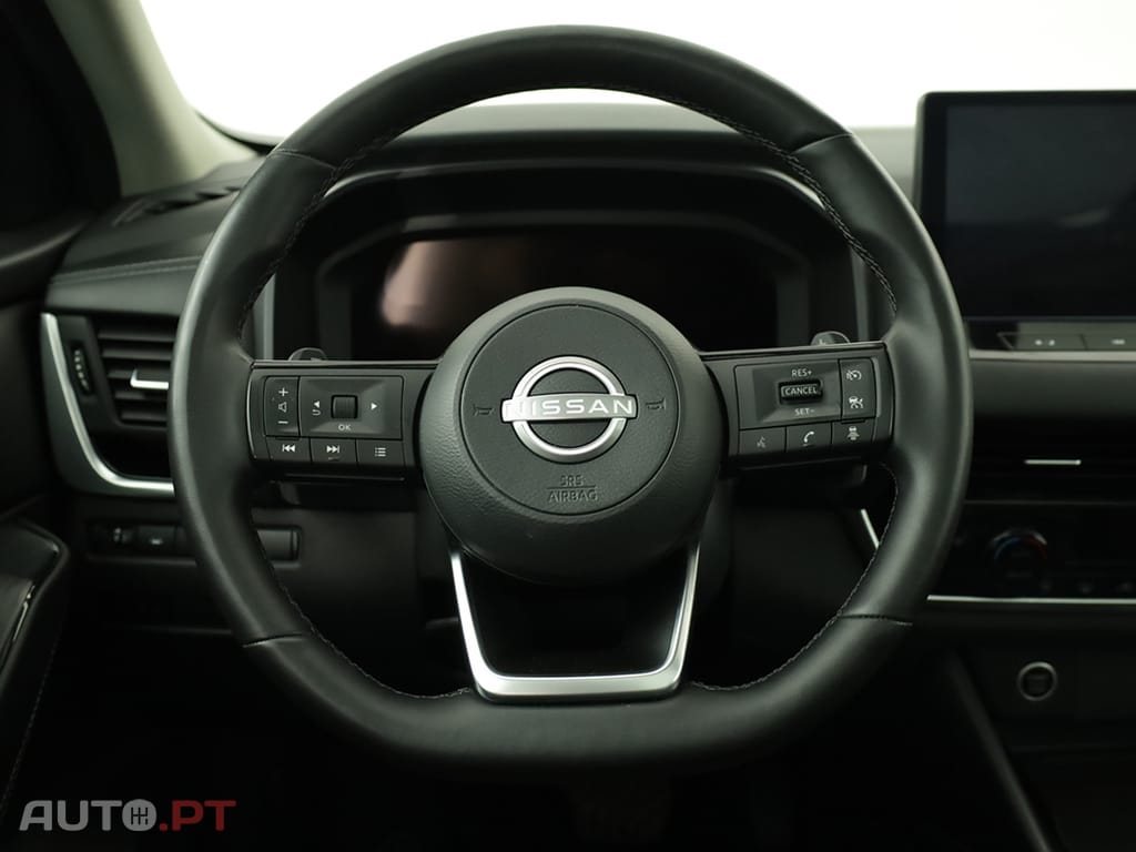 Nissan Qashqai Qashqai 1.3 DIG-T N-Connecta LED Xtronic