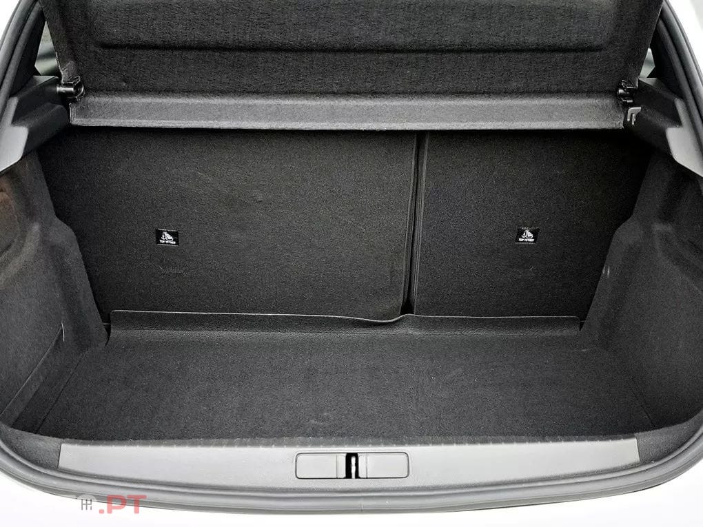 Peugeot E-208 50 kWh GT Pack