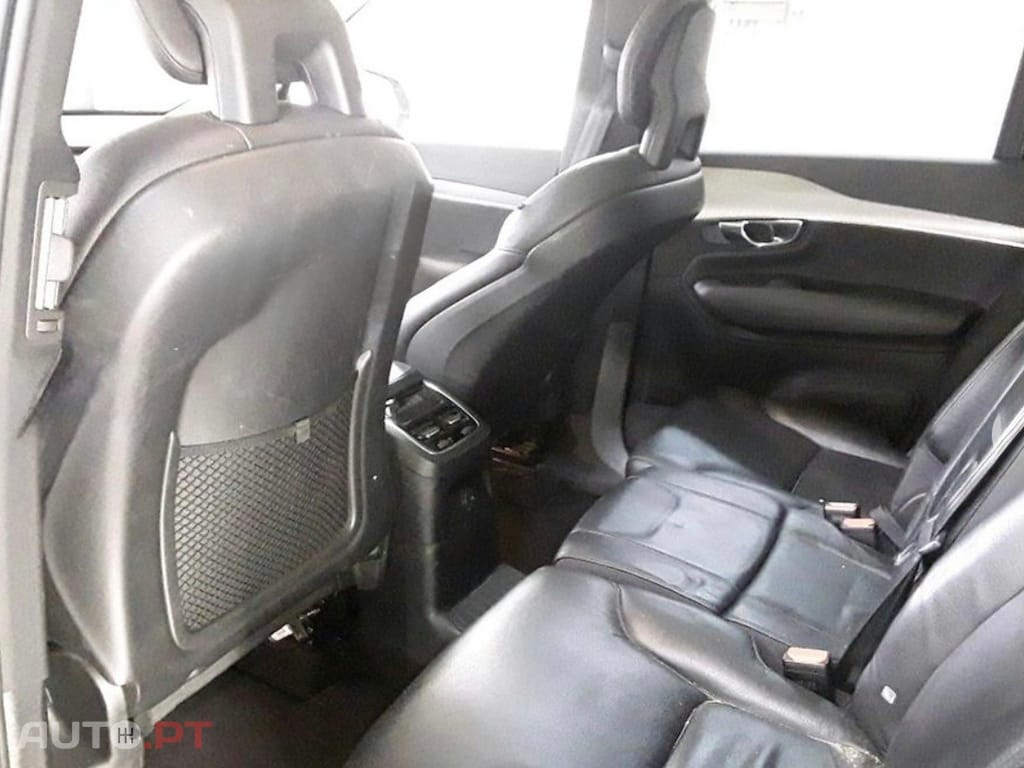 Volvo XC90 2.0 T8 PHEV R-Design Expression AWD