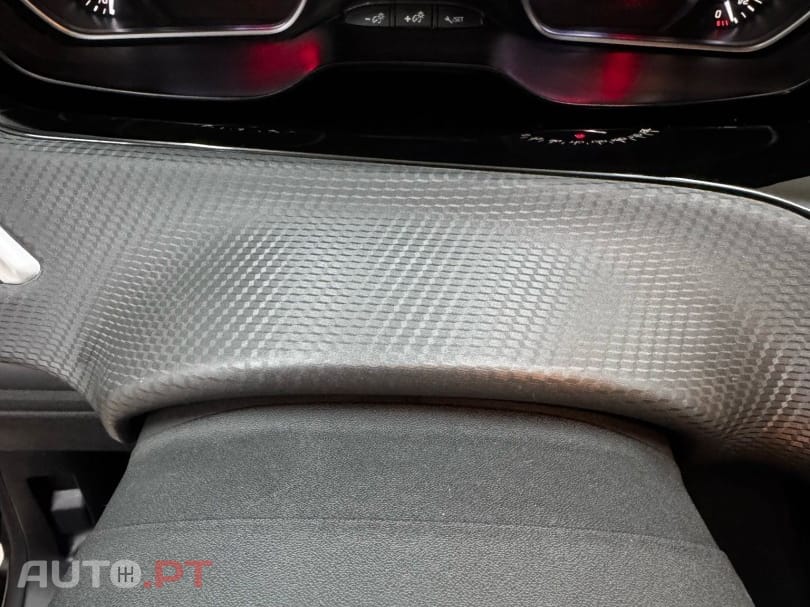 Peugeot 2008 1.2 PureTech Active