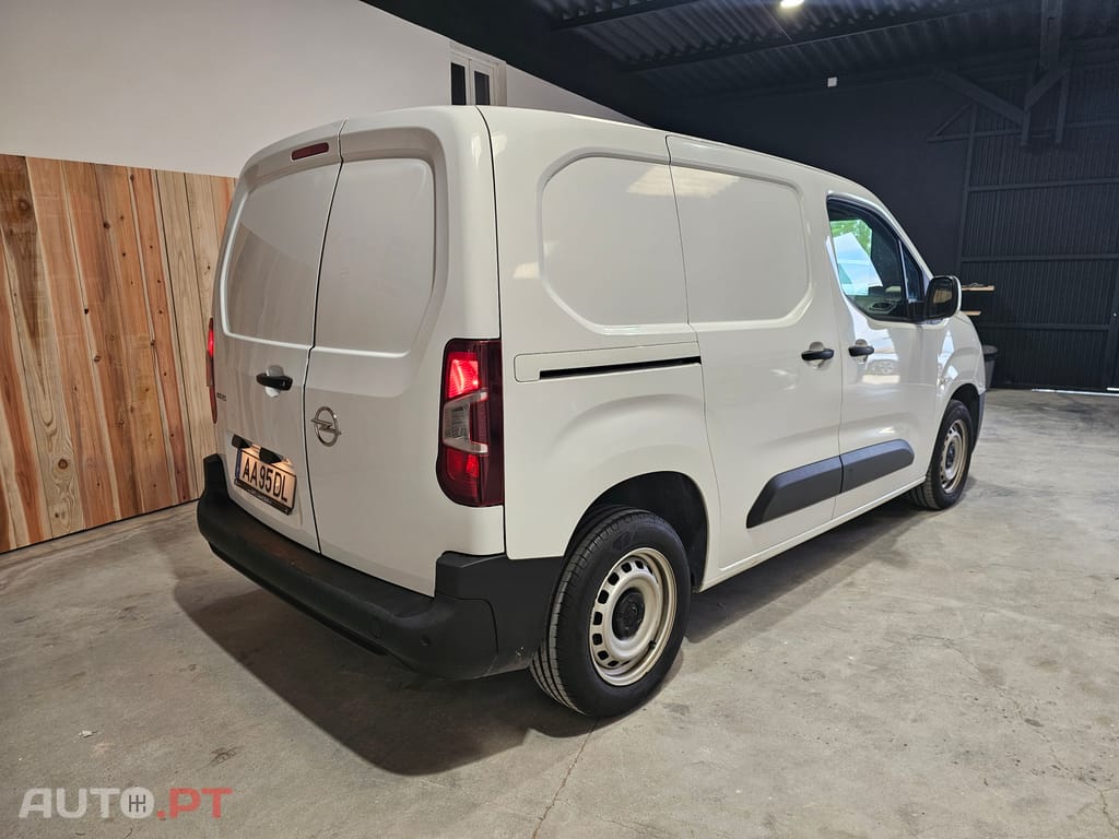 Opel Combo E