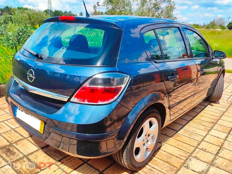 Opel Astra 1.3 CDTI 90cv / 58€ mês