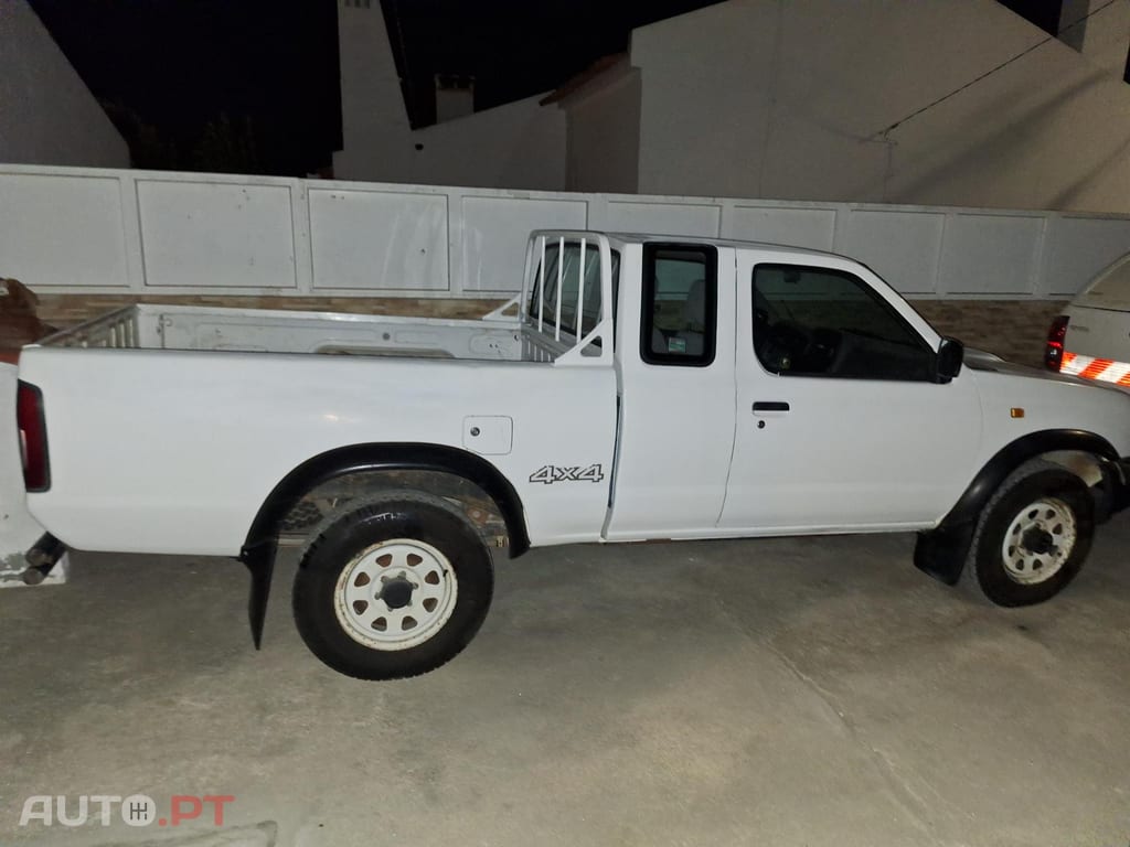 Nissan Pick Up D22 KING CAB 4X4