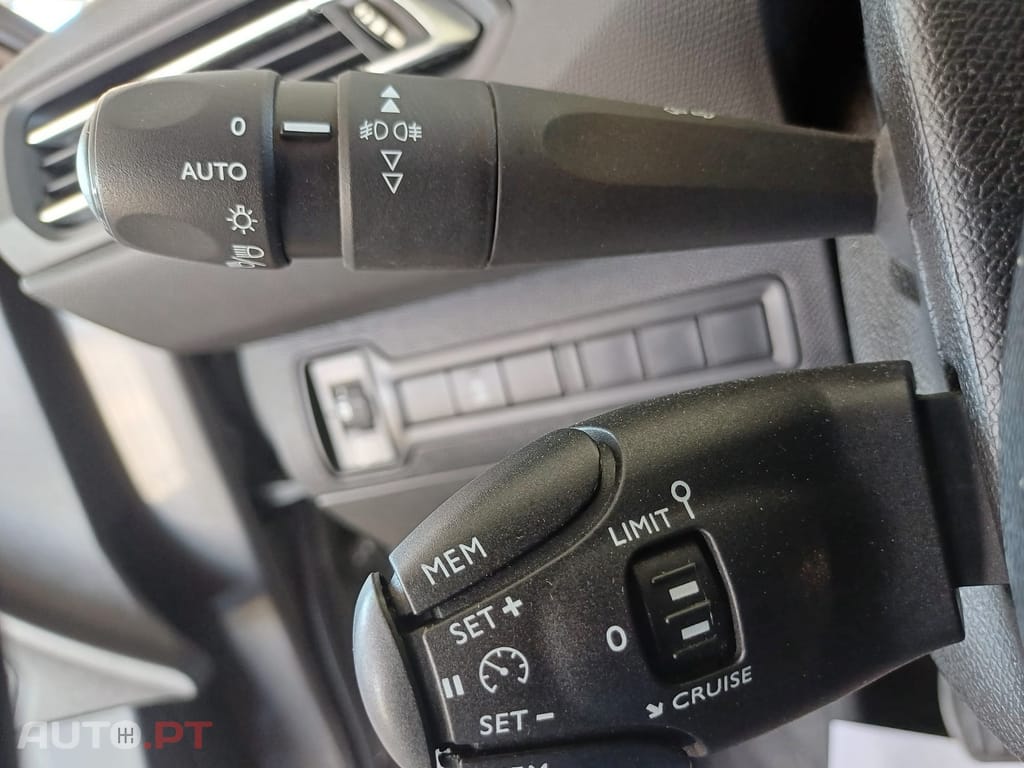 Peugeot 308 SW 1.5 BlueHDi Style J17