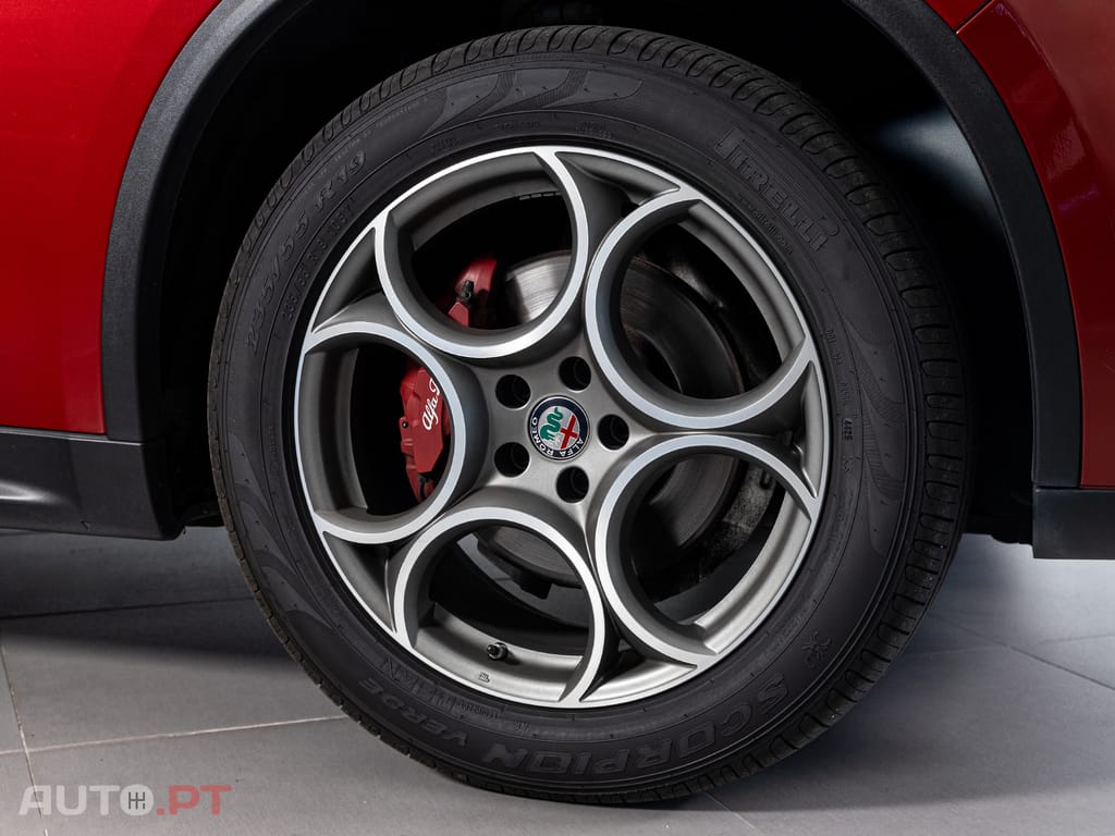 Alfa Romeo Stelvio 2.2 16V AT8-Q4 Super