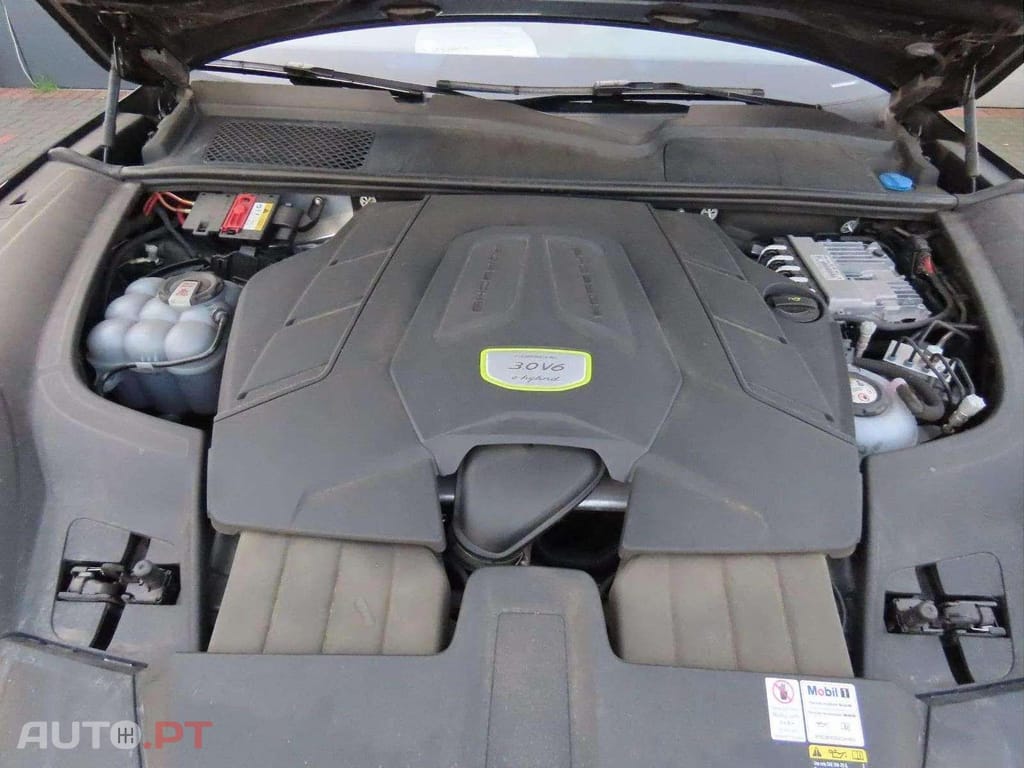 Porsche Cayenne  E-Hybrid