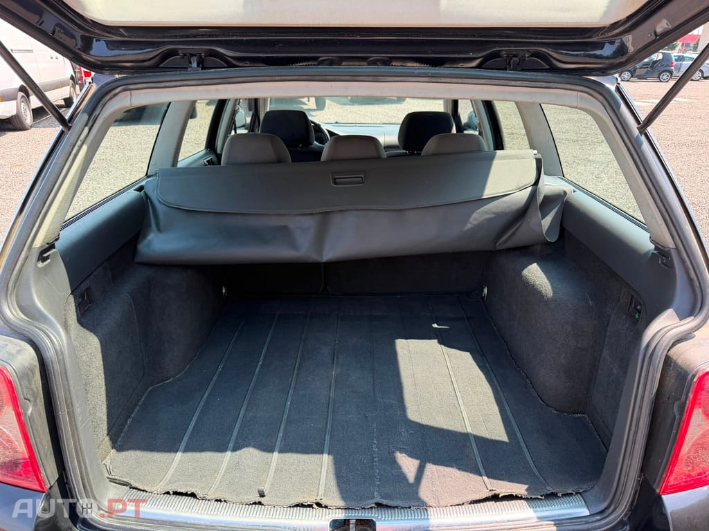 Volkswagen Passat 1.9 TDi Confortline Tip
