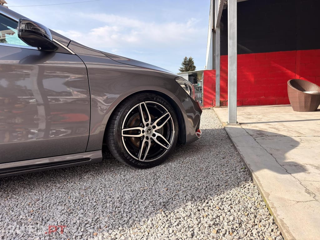 Mercedes-Benz CLA 180 Shooting Brake AMG LINE