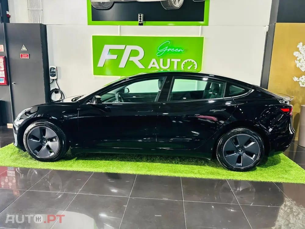 Tesla Model 3 Standard RWD Plus