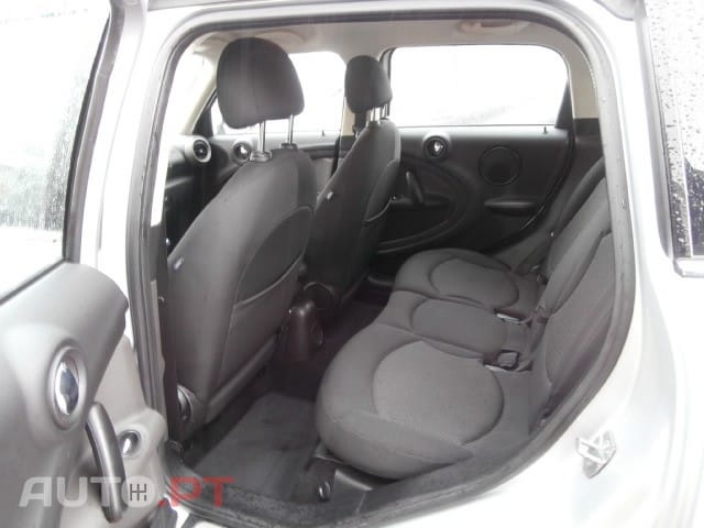 MINI Countryman One D