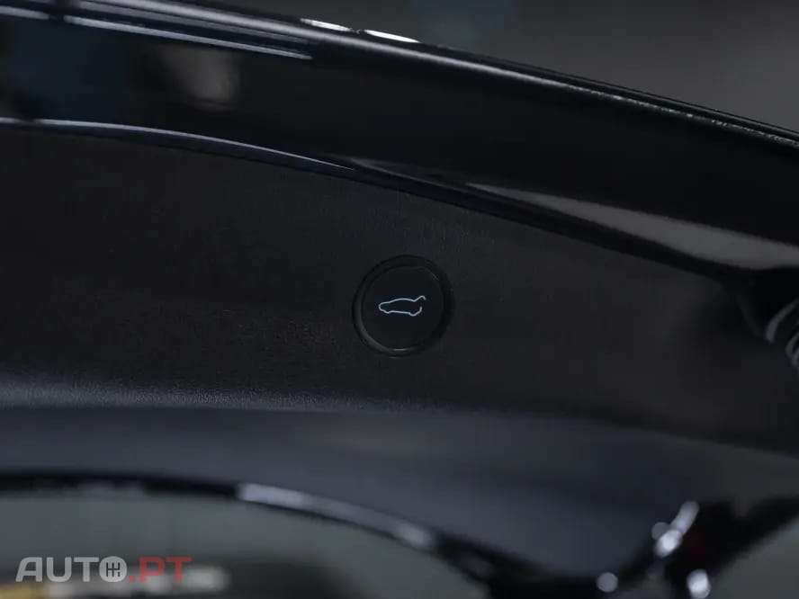 Tesla Model 3 Standard Range Plus RWD