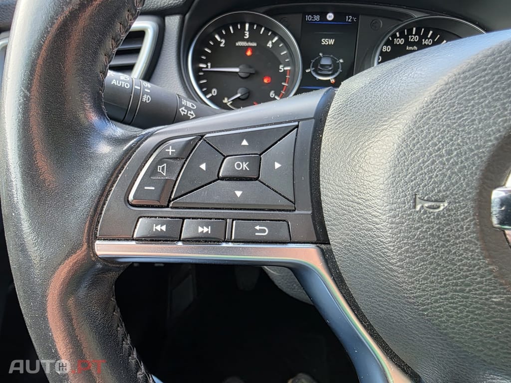 Nissan Qashqai 1.5 dCi N-Connecta J18