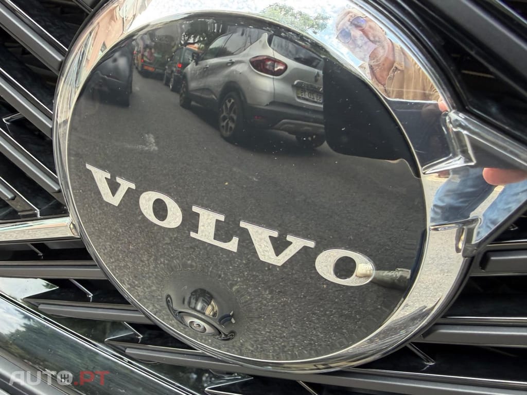 Volvo XC60 2.0 T6 PHEV Plus Bright AWD