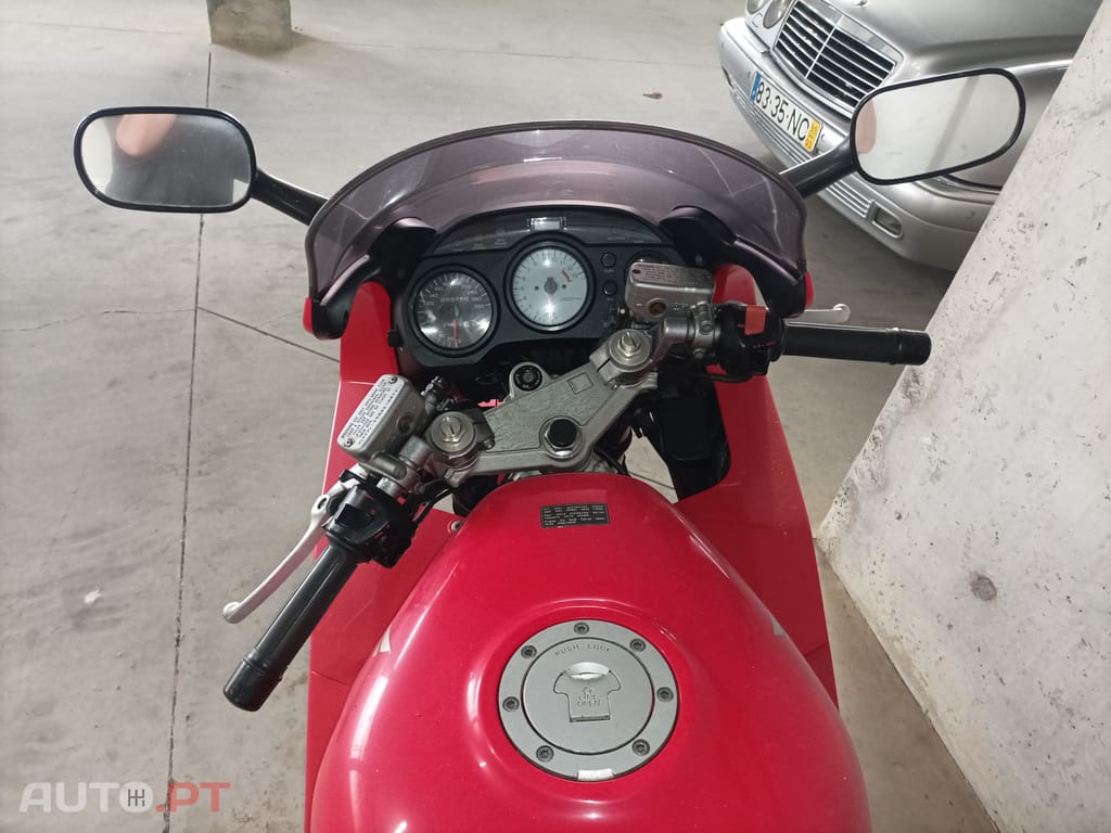 Honda VFR 750