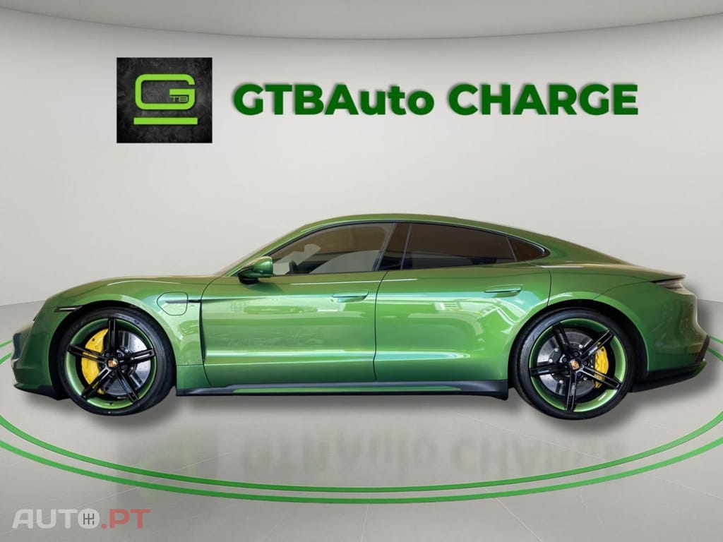 Porsche Taycan Turbo I.V.A DEDUTIVEL