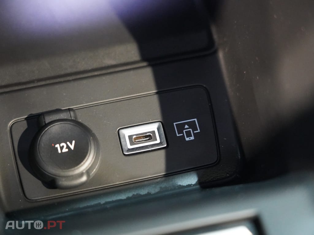 Peugeot 408 1.2 PureTech Allure EAT8