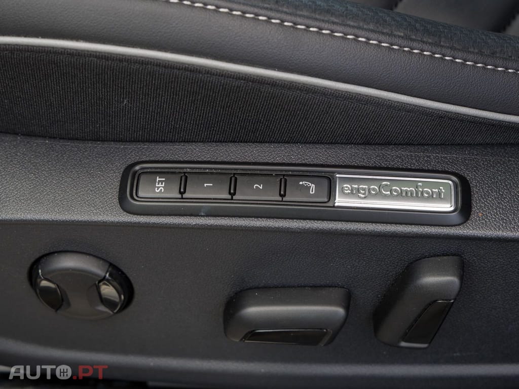 Volkswagen Arteon I.V.A DEDUTIVEL eHybrid R-LINE 