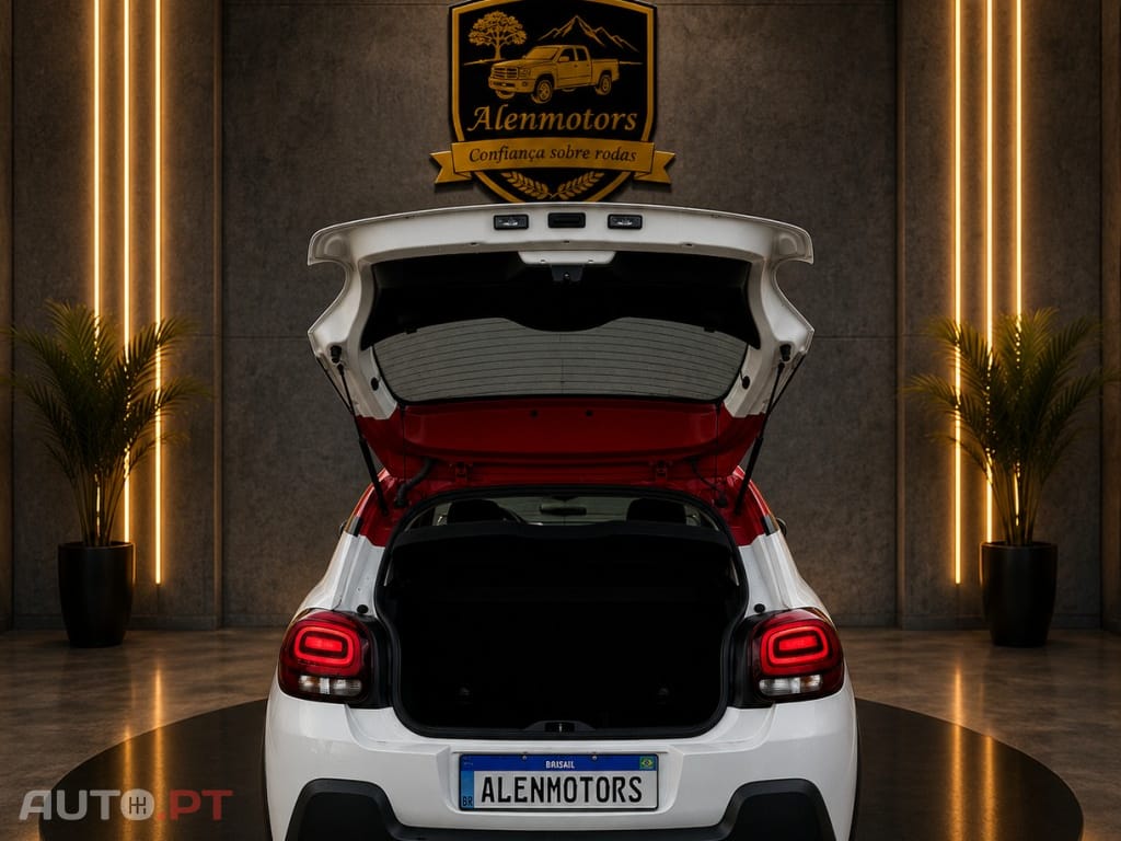 Citroën C3 1.2 PureTech Shine — fotografia 8