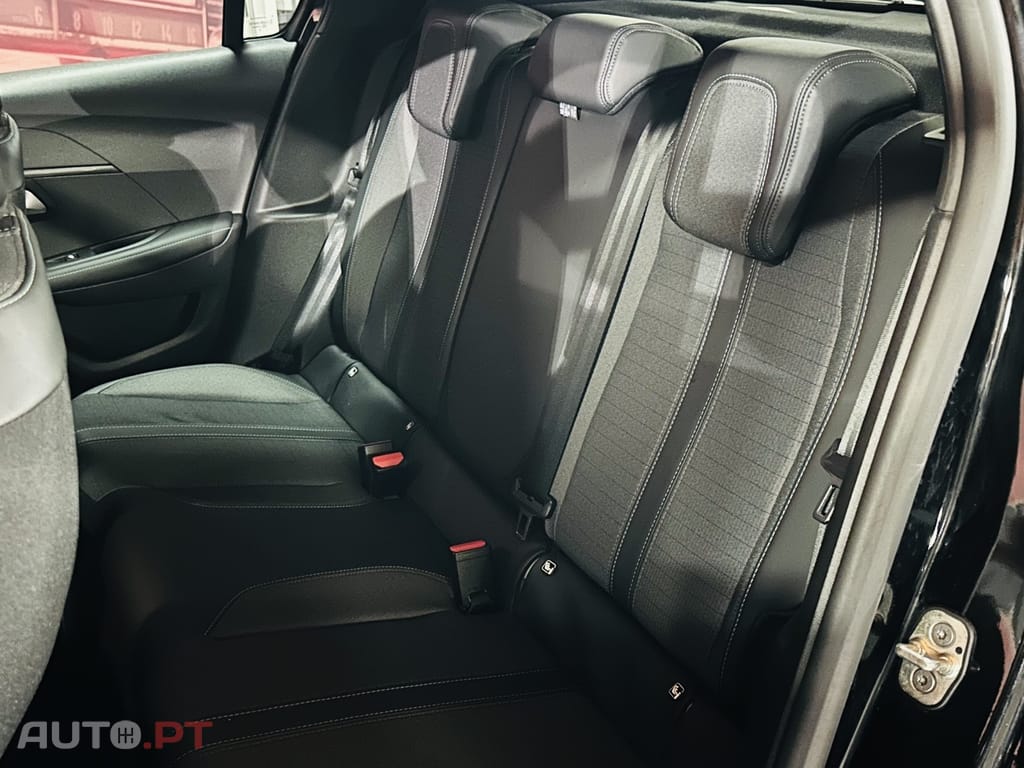 Peugeot 208 1.2 PureTech Allure Pack