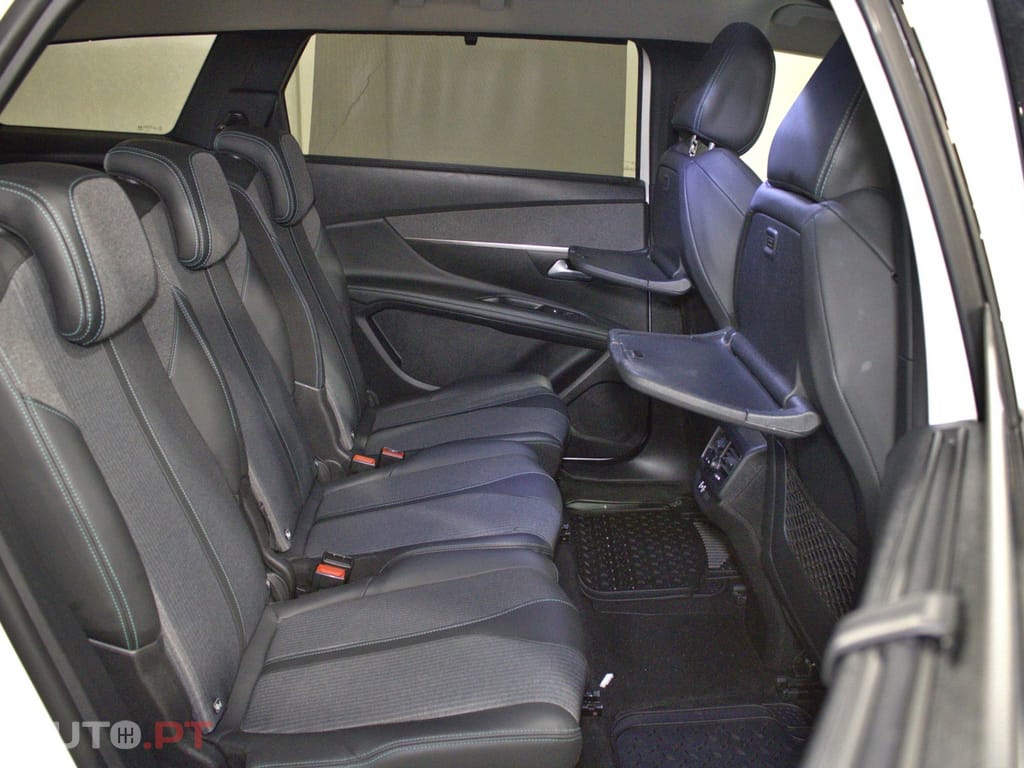 Peugeot 5008 1.5 BlueHDi Allure Pack EAT8