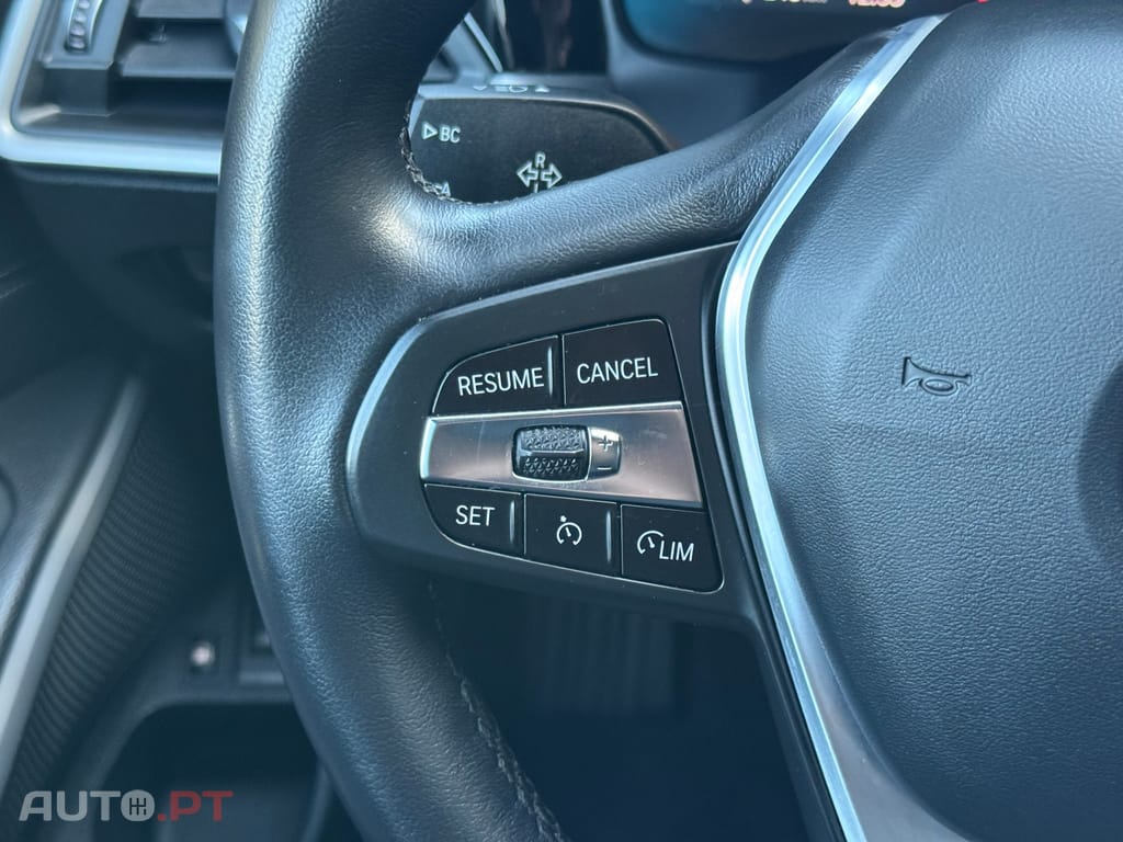 BMW 320 e Touring Auto