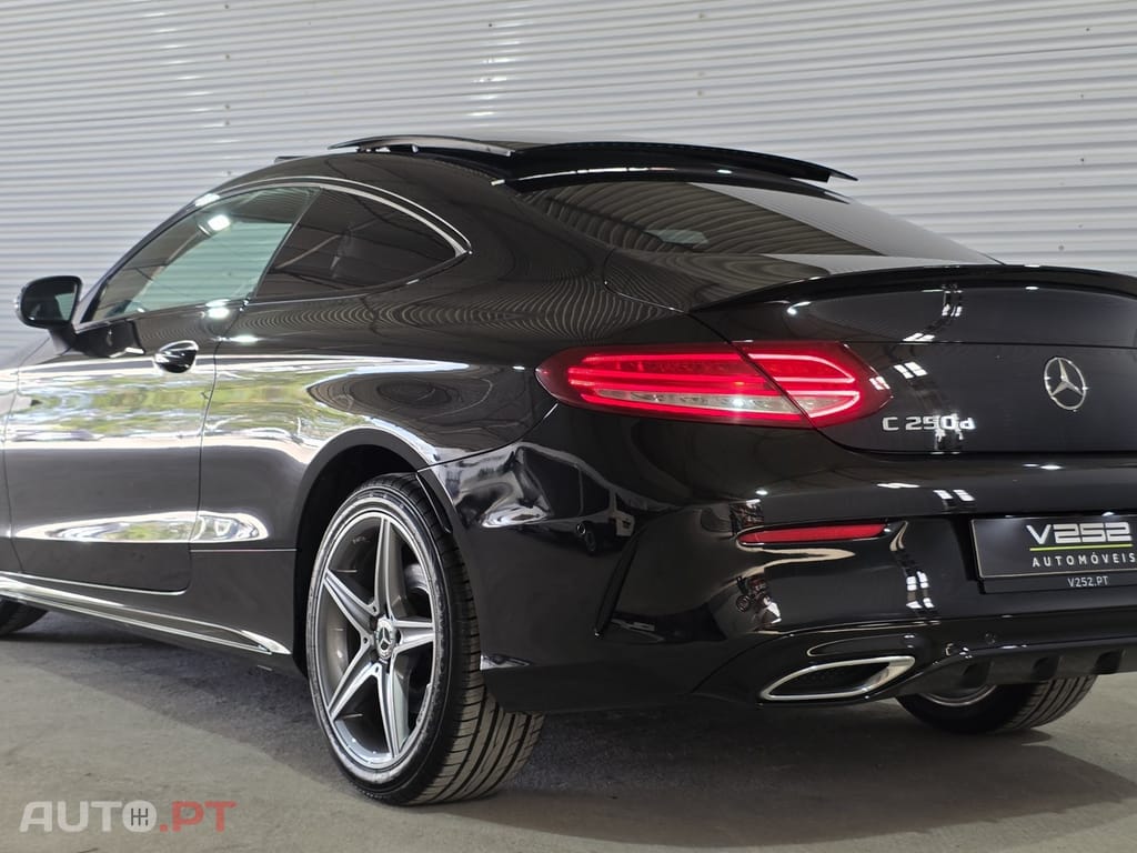 Mercedes-Benz C 250 AMG Line - Auto.