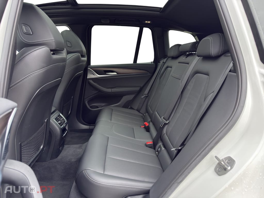BMW iX3 M Sport Inspiring