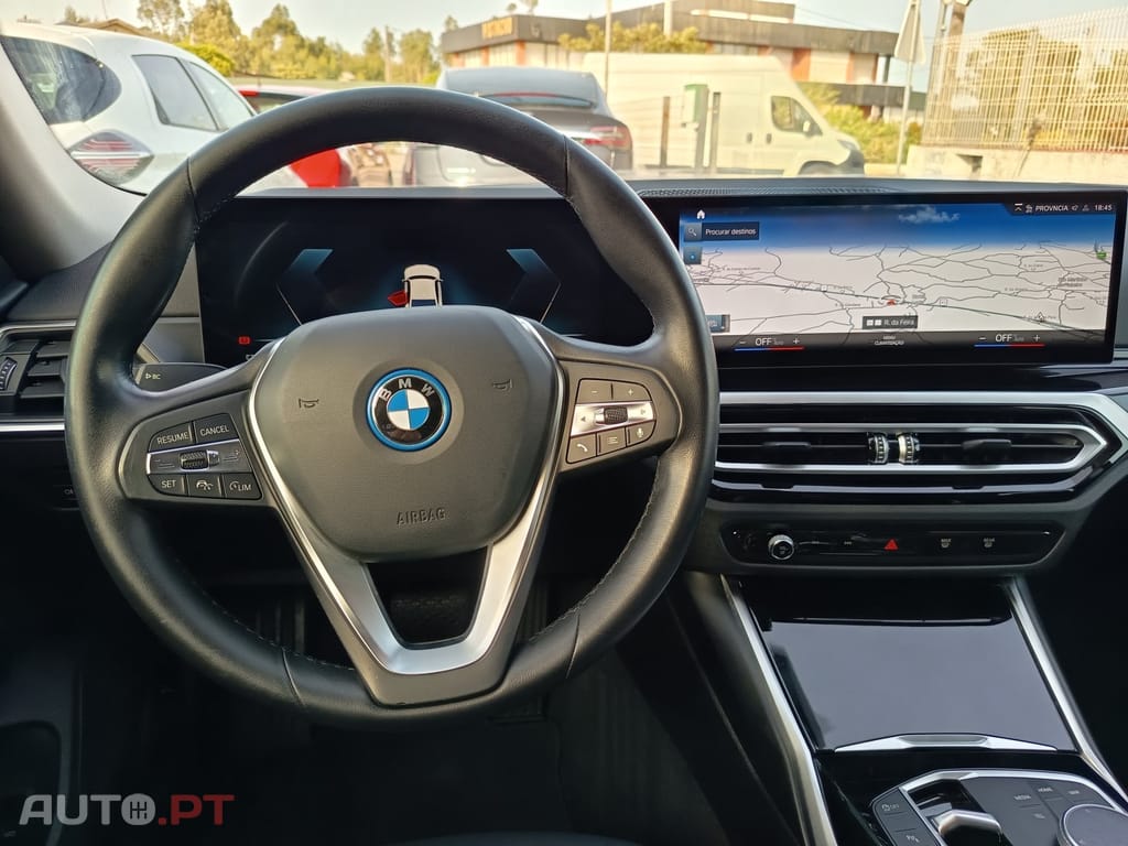 BMW i4 eDrive35
