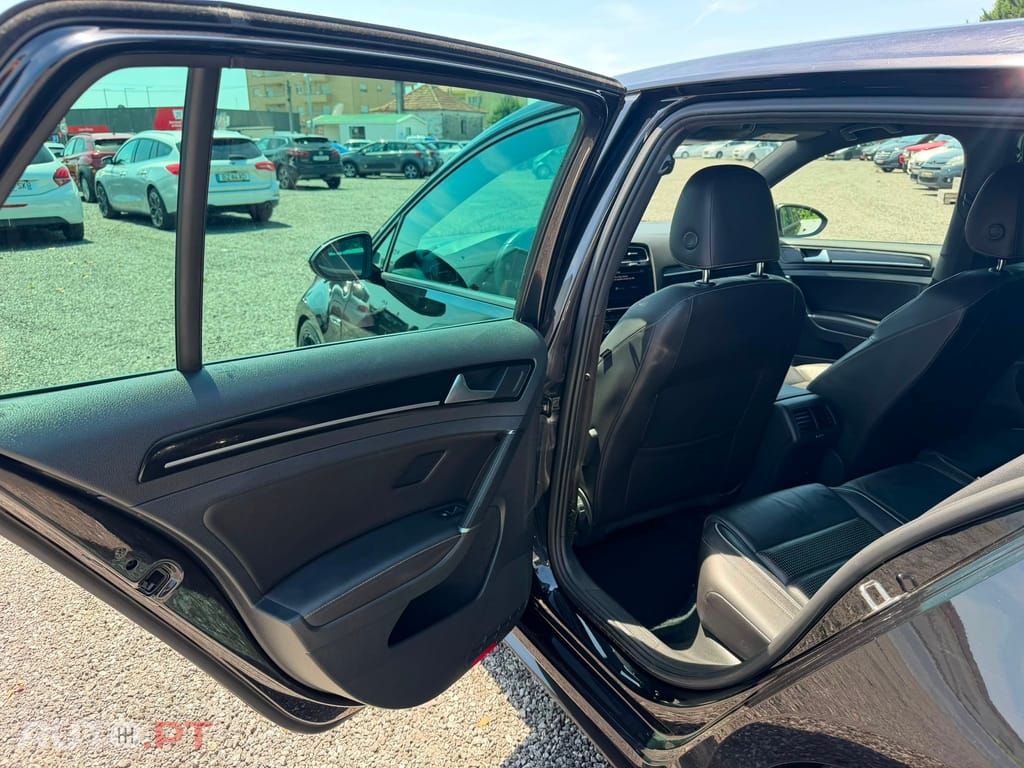 Volkswagen Golf 2.0 TSI R DSG