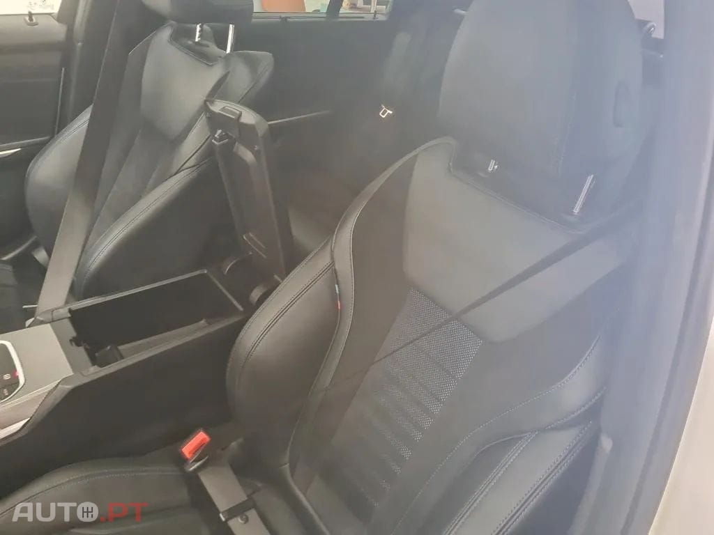 BMW 330 e Touring Pack M Auto