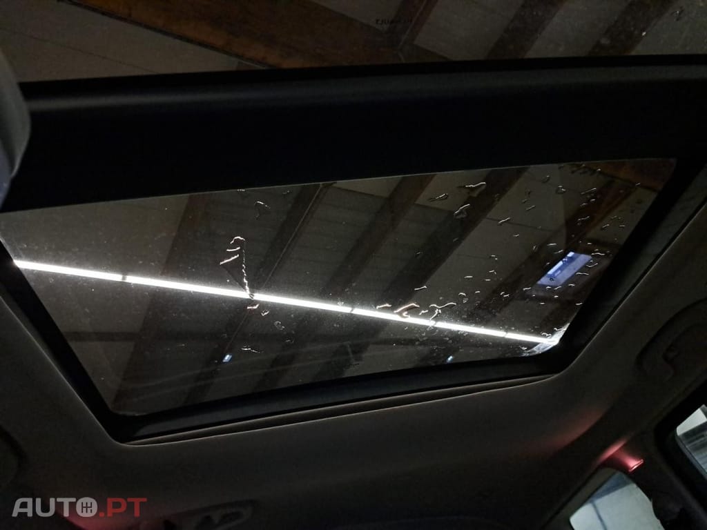 Renault Espace 2.0 dCi Initiale Paris 7L EDC