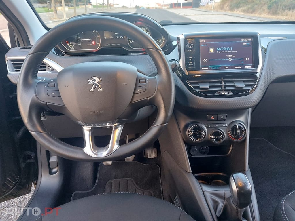 Peugeot 208 1.6 BlueHDi Style