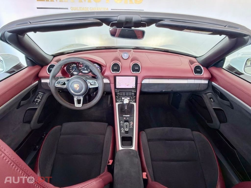 Porsche 718 Standard